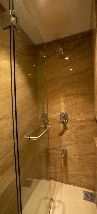 Pinnacle Grand Hotel อาเมดาบัด ภายนอก รูปภาพ